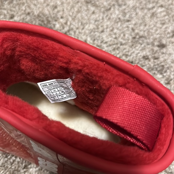 Ugg Classic Clear Mini, Samba Red boots - Picture 6 of 6